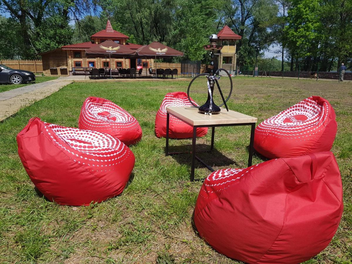 Загородный Комплекс Fort Pirnov Park Pirnove Exterior photo